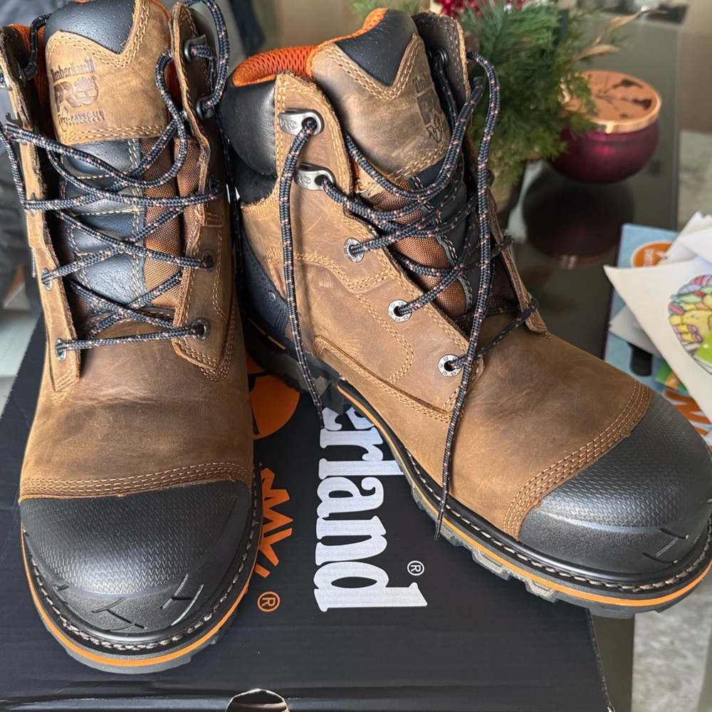 Timberland PRO boondocks 6 inch safety work boot.